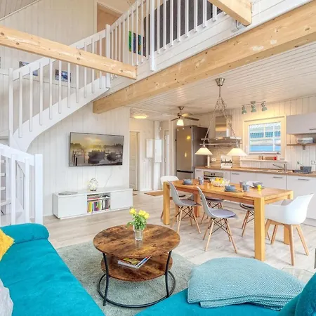 2 Bedroom Beautiful In *