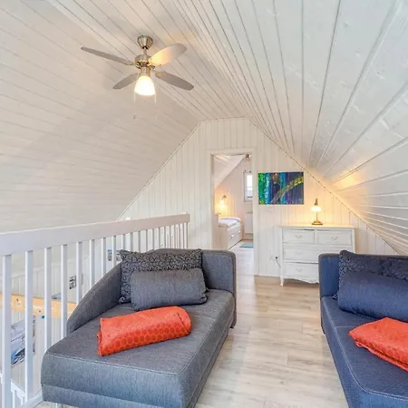 2 Bedroom Beautiful In *